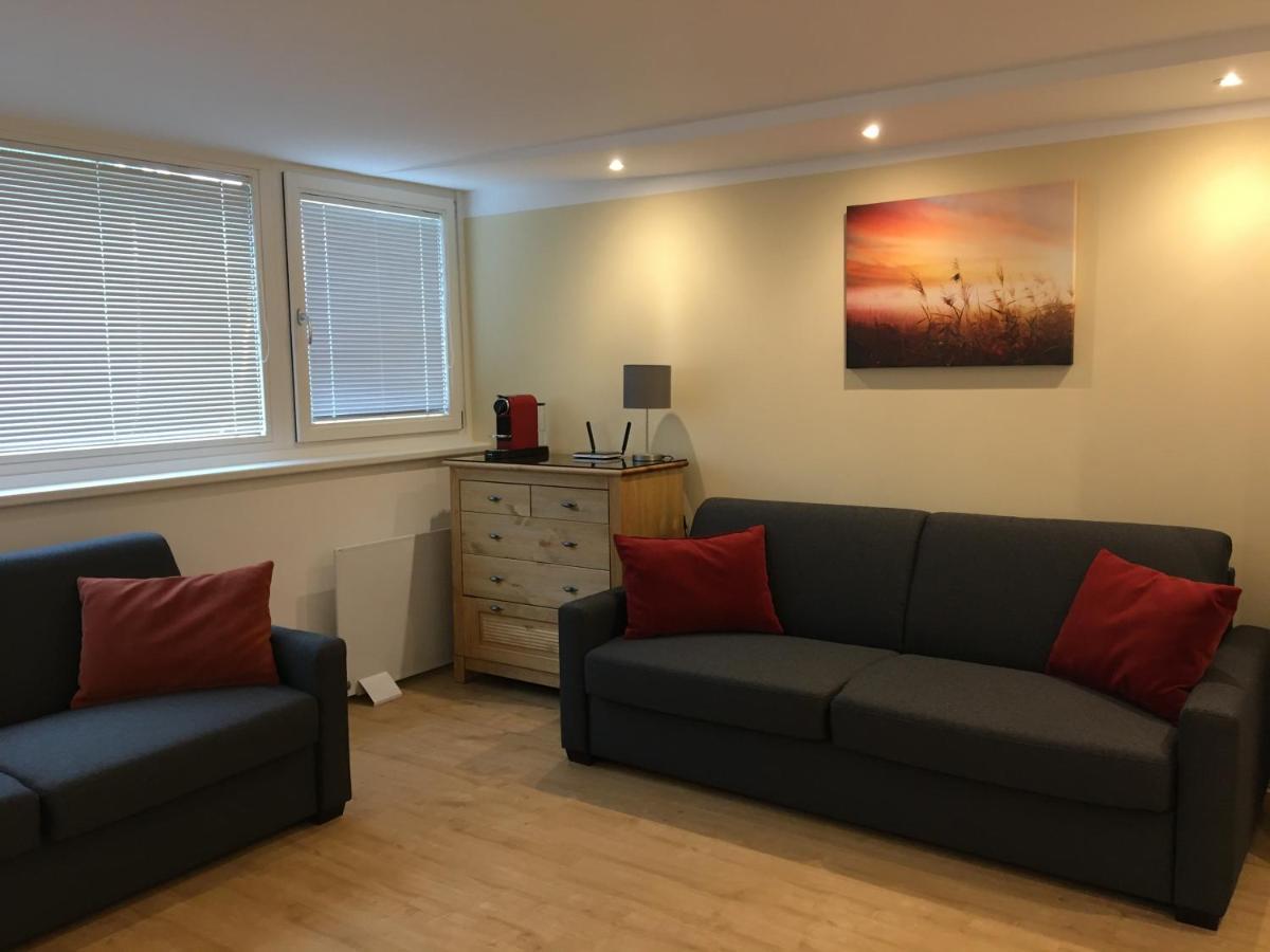Cosy Flat In The Quiet Area With Own Garden, Free Parking And Direct Public Transport Link To The Centre Apartment Виена Екстериор снимка
